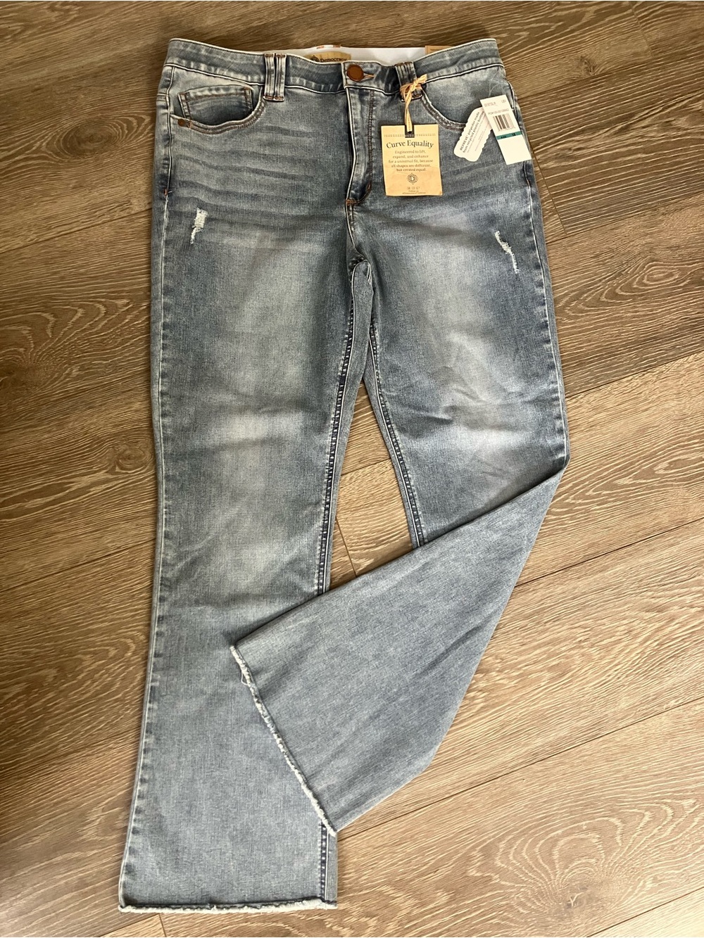 ✨NWT✨Democracy High Rise Itty Bitty Boot Light-Wash Jeans | Sz 16
